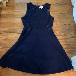 Medium free generation navy dress